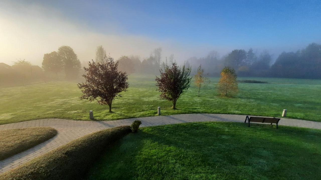 Maisons De Vacances Azur En Ardenne Durbuy Dış mekan fotoğraf